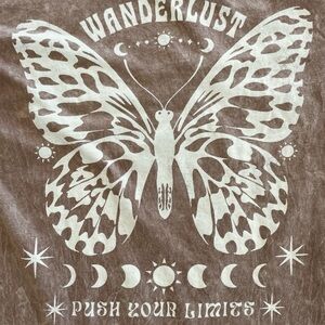 Lotus Fashion LA | Brown Graphic Tee with Butterfly Design | Size Small